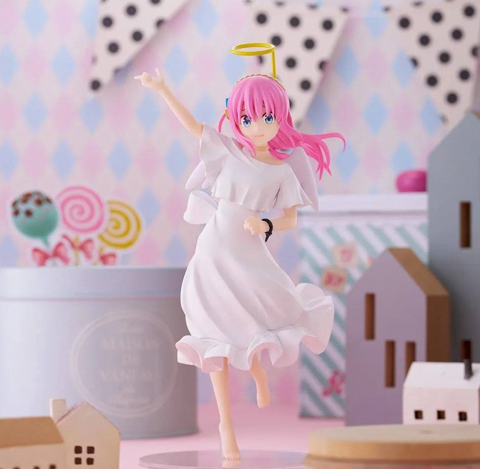 Side view of the figure from opposite angle with spotlight effect on base
