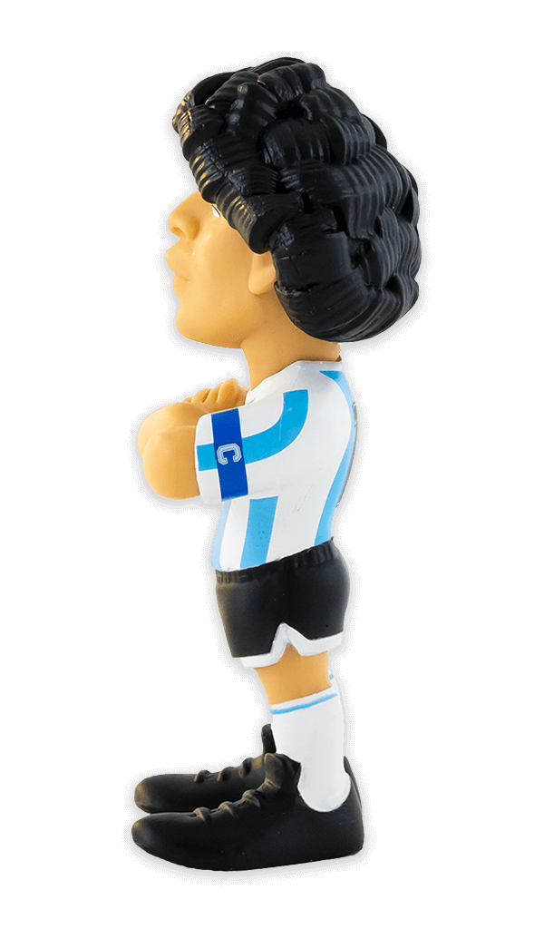 Angled view of Minix Maradona in dynamic pose