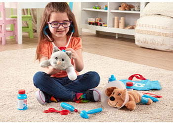 Melissa & Doug - Examine & Treat Pet Vet Play Set