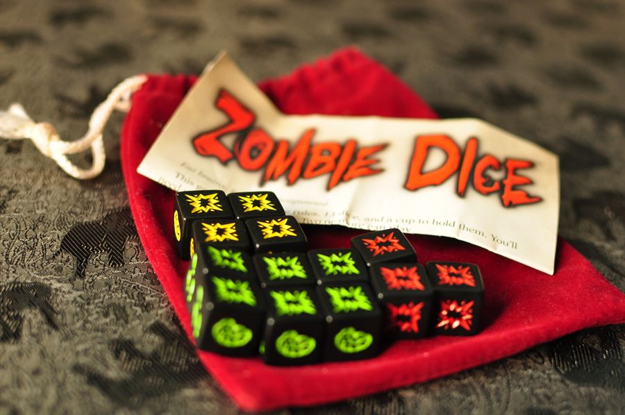 Zombie Dice Delux