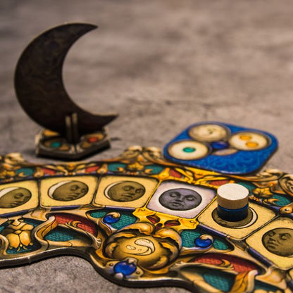 Nova Luna - Good Games