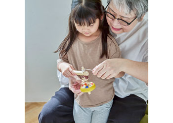 PlanToys - Ballet Spinning Top