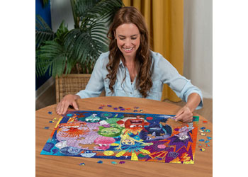 Ravensburger - Disney Pixar Emotions at Heaquarters 1000 Piece
