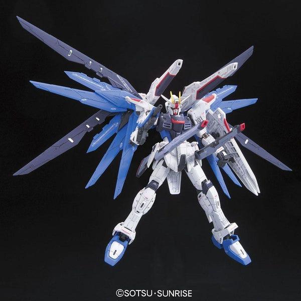 Bandai RG 1/144 Freedom Gundam