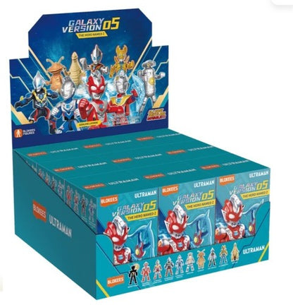 Figures PDQ (9 in 1) Ultraman Galaxy Version 05 The Hero Named Z Blind Box Display