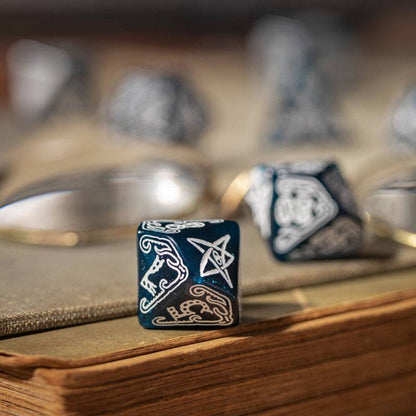 Call of Cthulhu: Dice Set - Abyssal & White - Good Games
