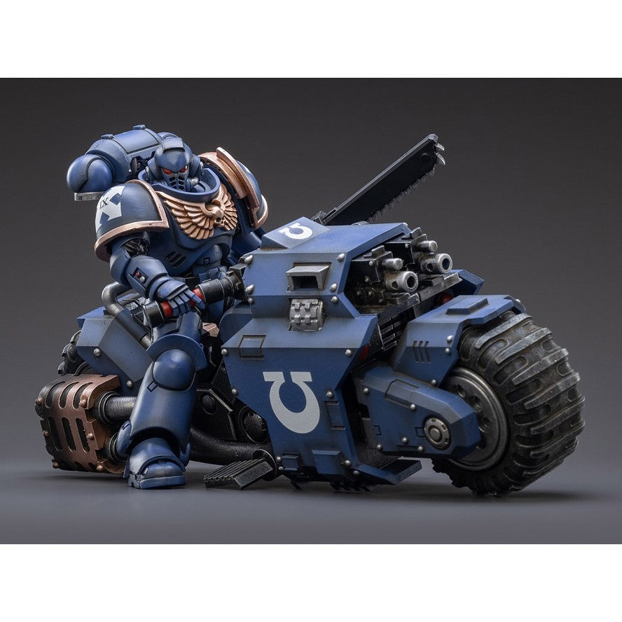 Warhammer Collectibles: 1/18 Scale Space Marines Ultramarines Outriders