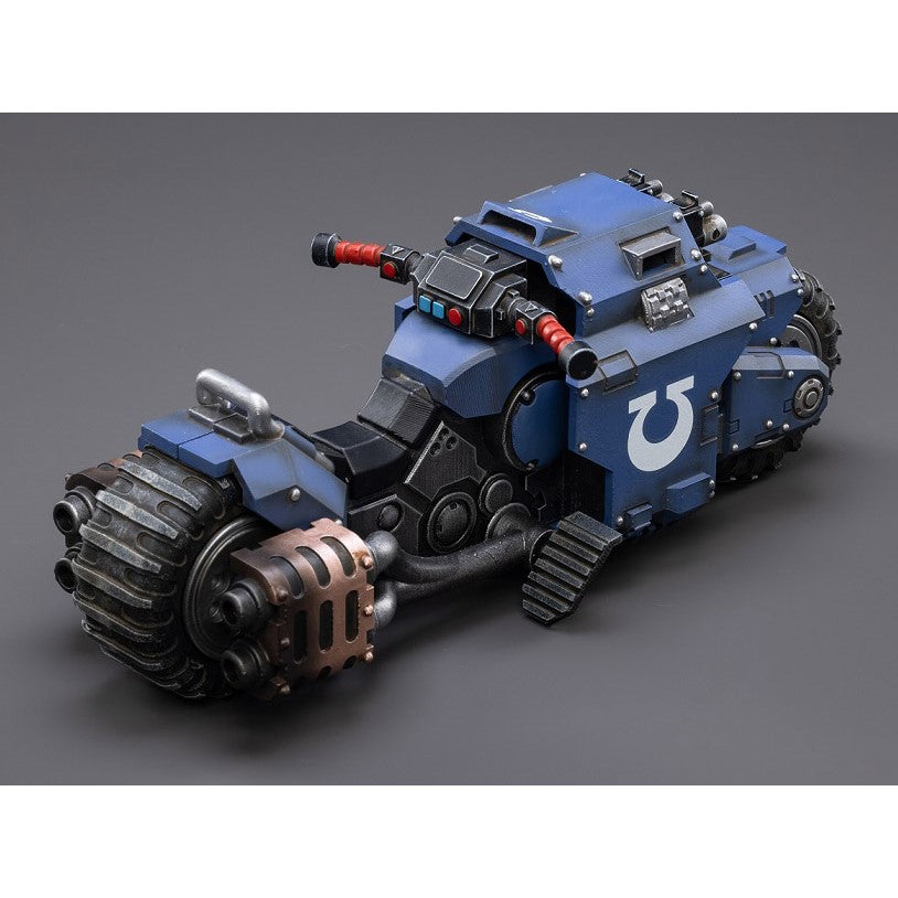 Warhammer Collectibles: 1/18 Scale Space Marines Ultramarines Outriders