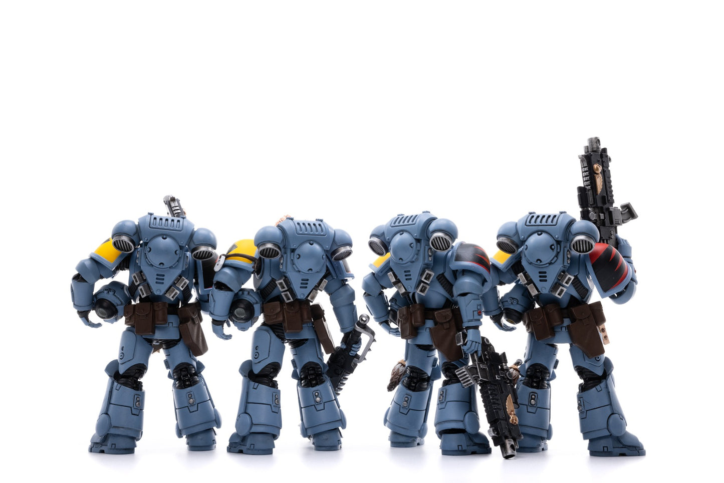 Warhammer Collectibles: 1/18 Scale Space Wolves Battle Hunter Pack - Good Games