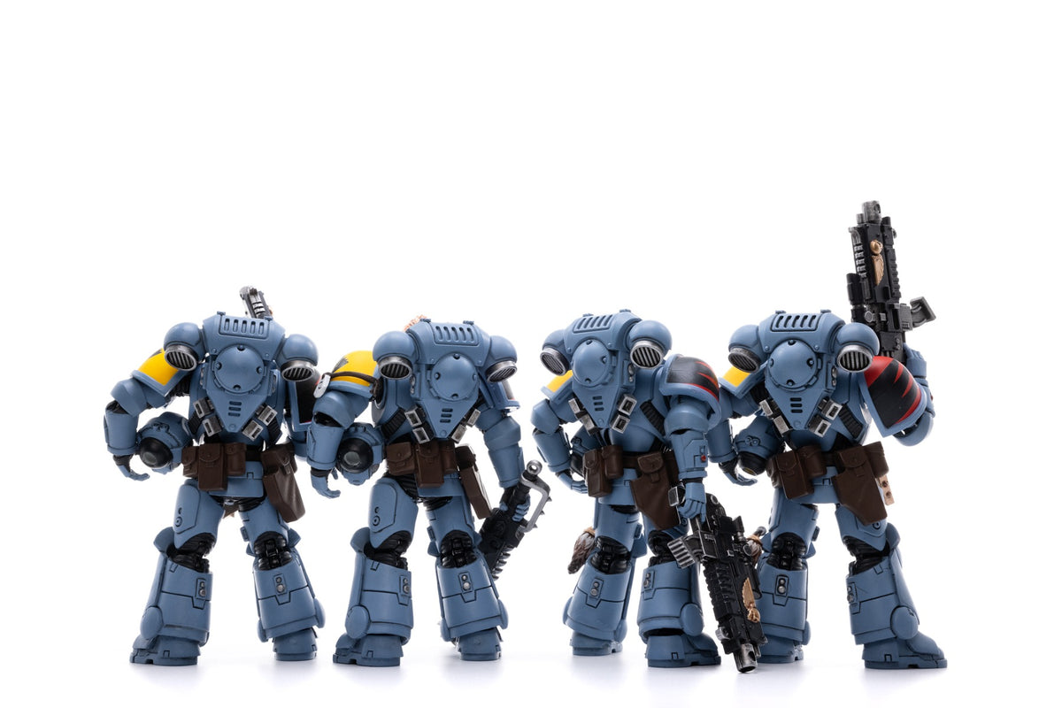 Warhammer Collectibles: 1/18 Scale Space Wolves Battle Hunter Pack - Good Games