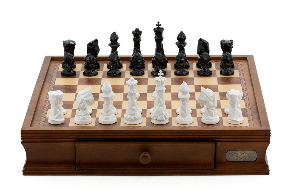 Dal Rossi Diamond Cut 85mm Chessmen on 16 Walnut Board