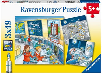 Ravensburger - Tom & Mia Go on a Space Mission 3x49 Piece Jigsaw - Good Games