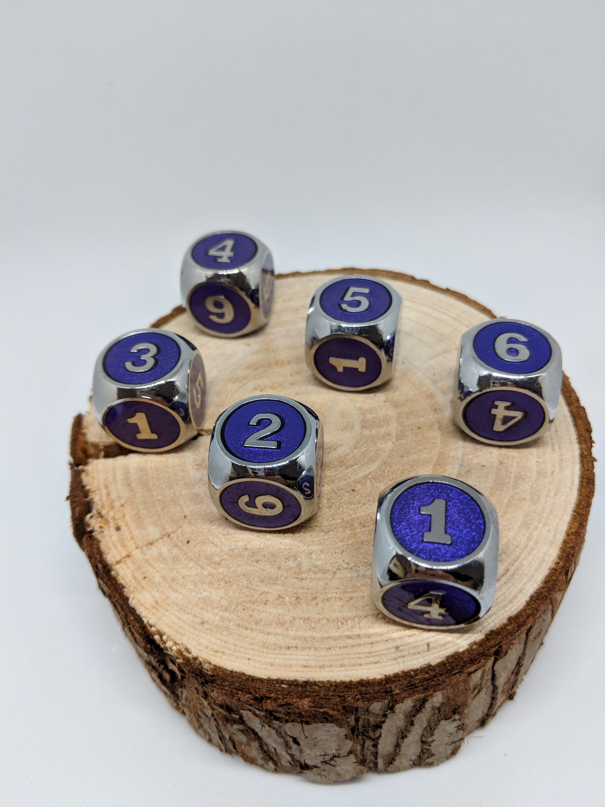 Dice Hoard - Metal D6 Set 04