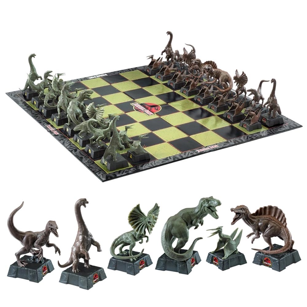 Jurassic Park Chess Set - Good Games