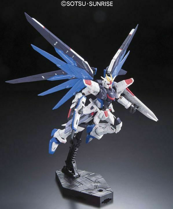 Bandai 1/144 RG Freedom Gundam - Good Games