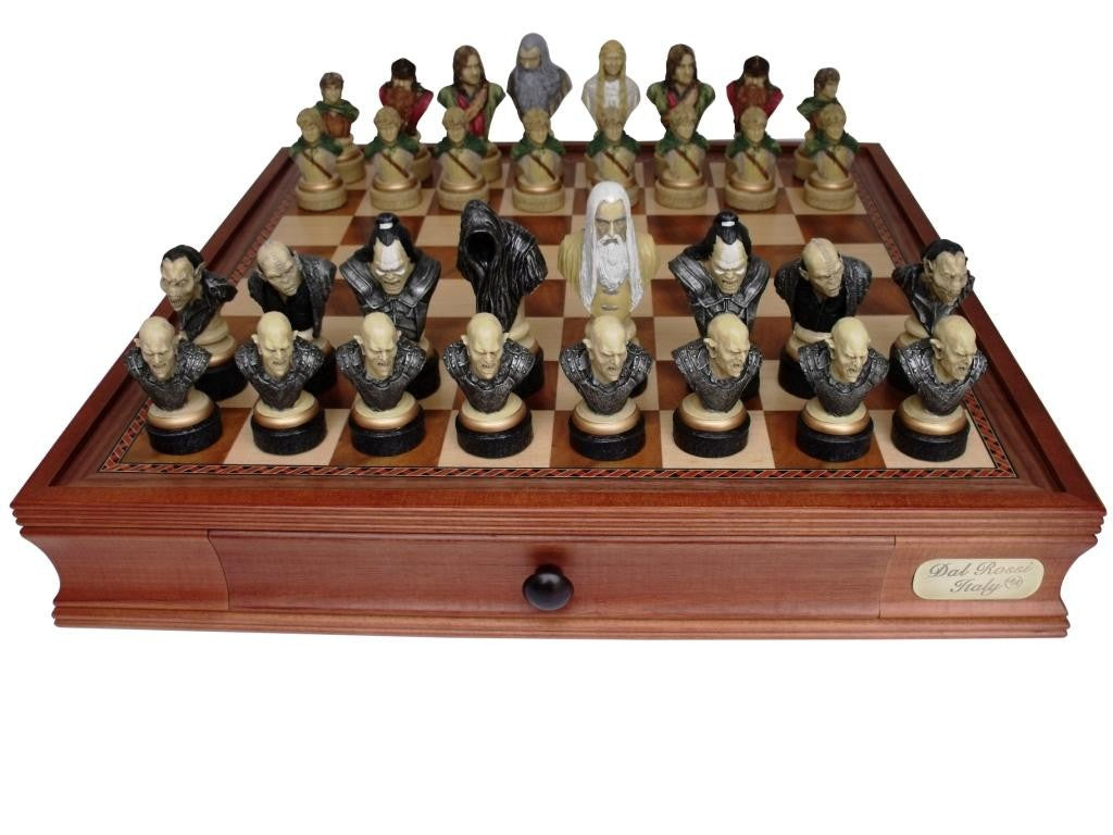 Dal Rossi Italy Lord of the Rings Chess Set on Dal Rossi 50cm (20) Chess Box - Good Games