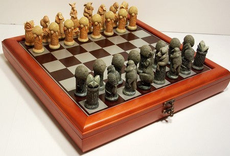 Dal Rossi - Hand Painted Chess Set - Australiana 75mm pieces 45cm Chess Set Board &amp; Storage Box