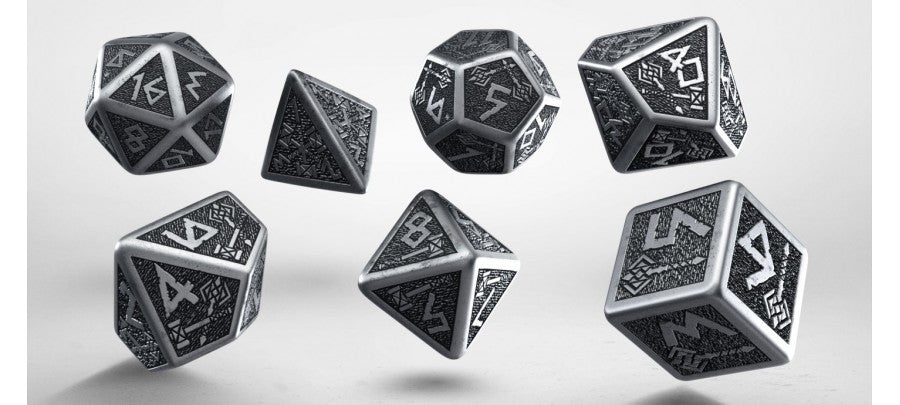 Q Workshop - Metal Dwarven Dice Set (7)