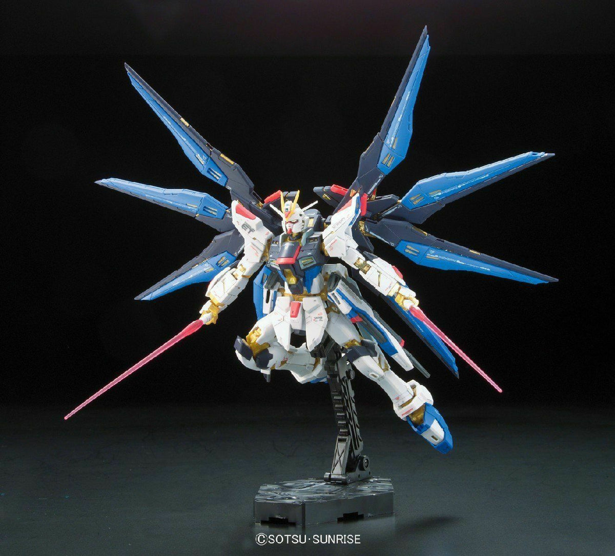 Bandai RG 1/144 ZGMF-X20A Strike Freedom Gundam